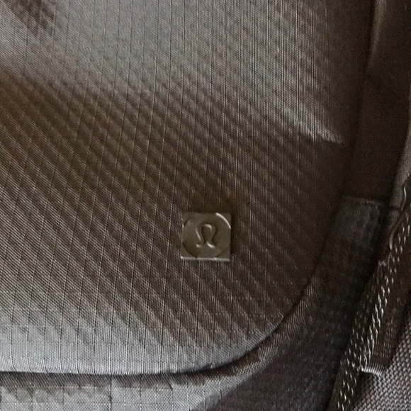 Lululemon Room to Roam Backpack - Picture 4 of 8